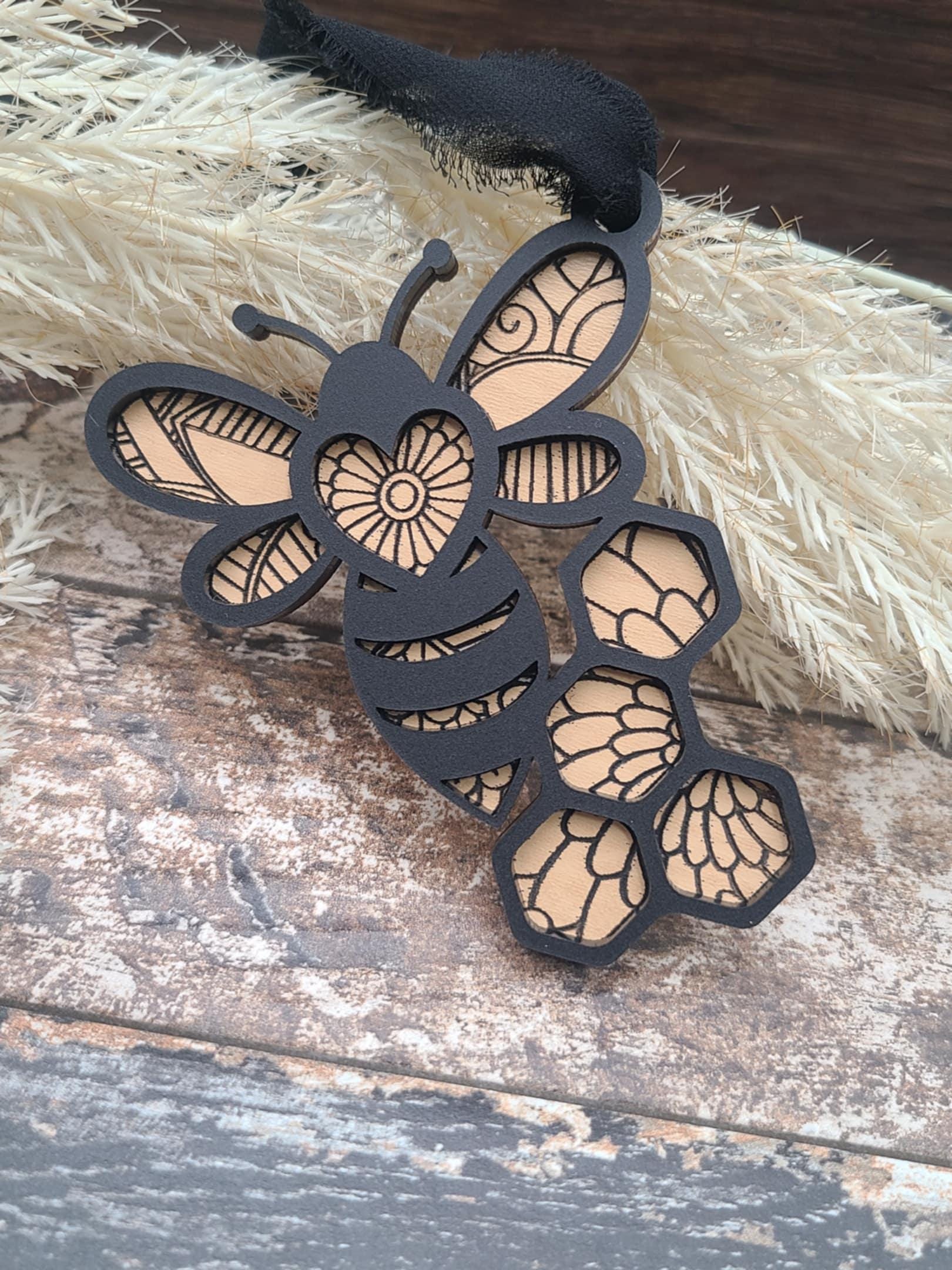 Bee Wood Story Card Ornament "Thank you for being a part of my hive"